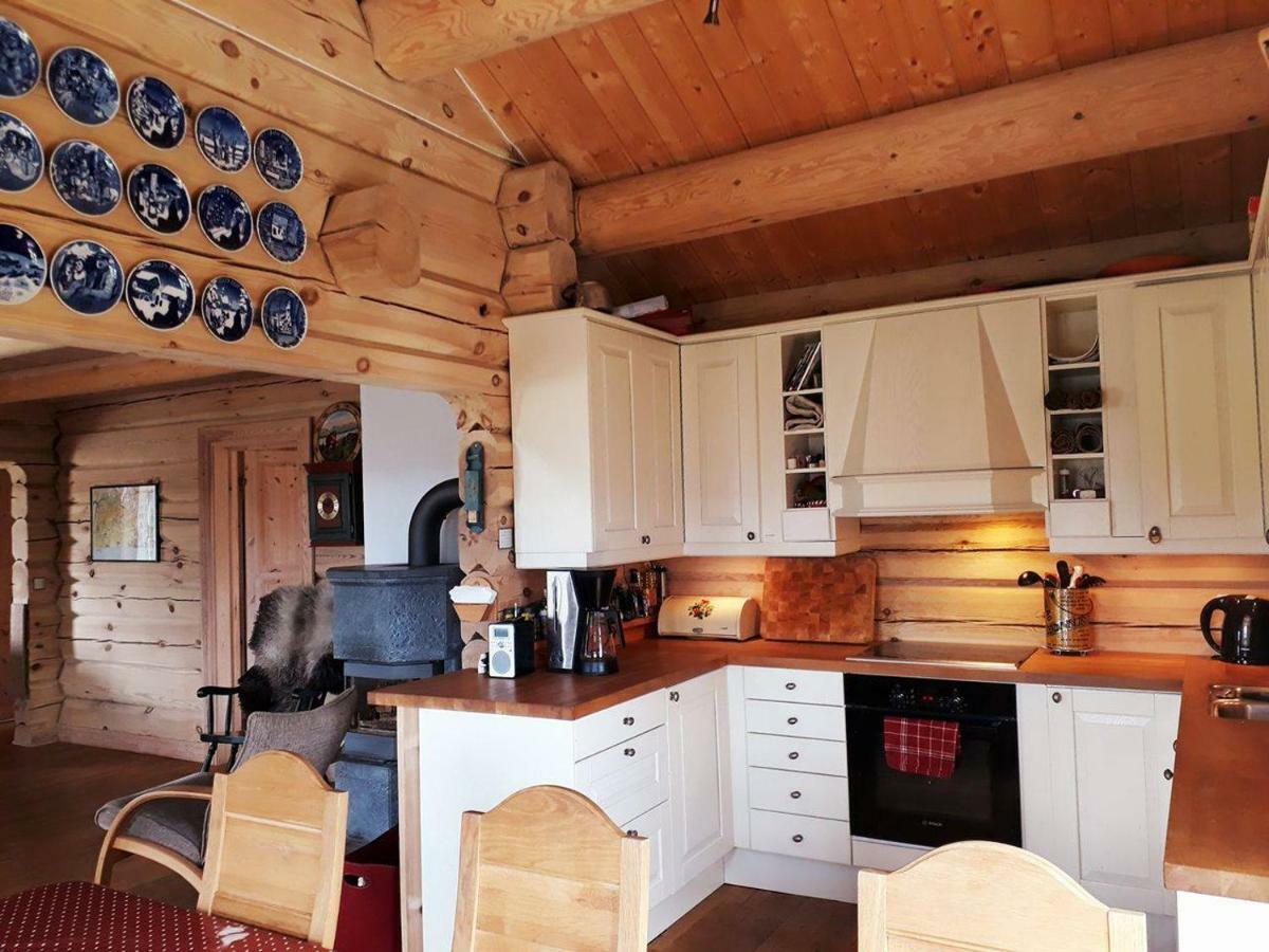 Blazerbu Four-Bedroom Chalet Myro Εξωτερικό φωτογραφία